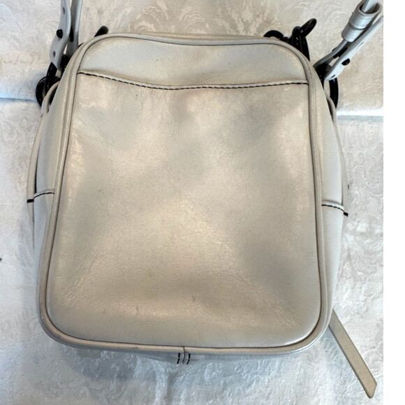 Stunning Rebecca Minkoff Jett Camera White Leather Bag - Picture 6 of 7